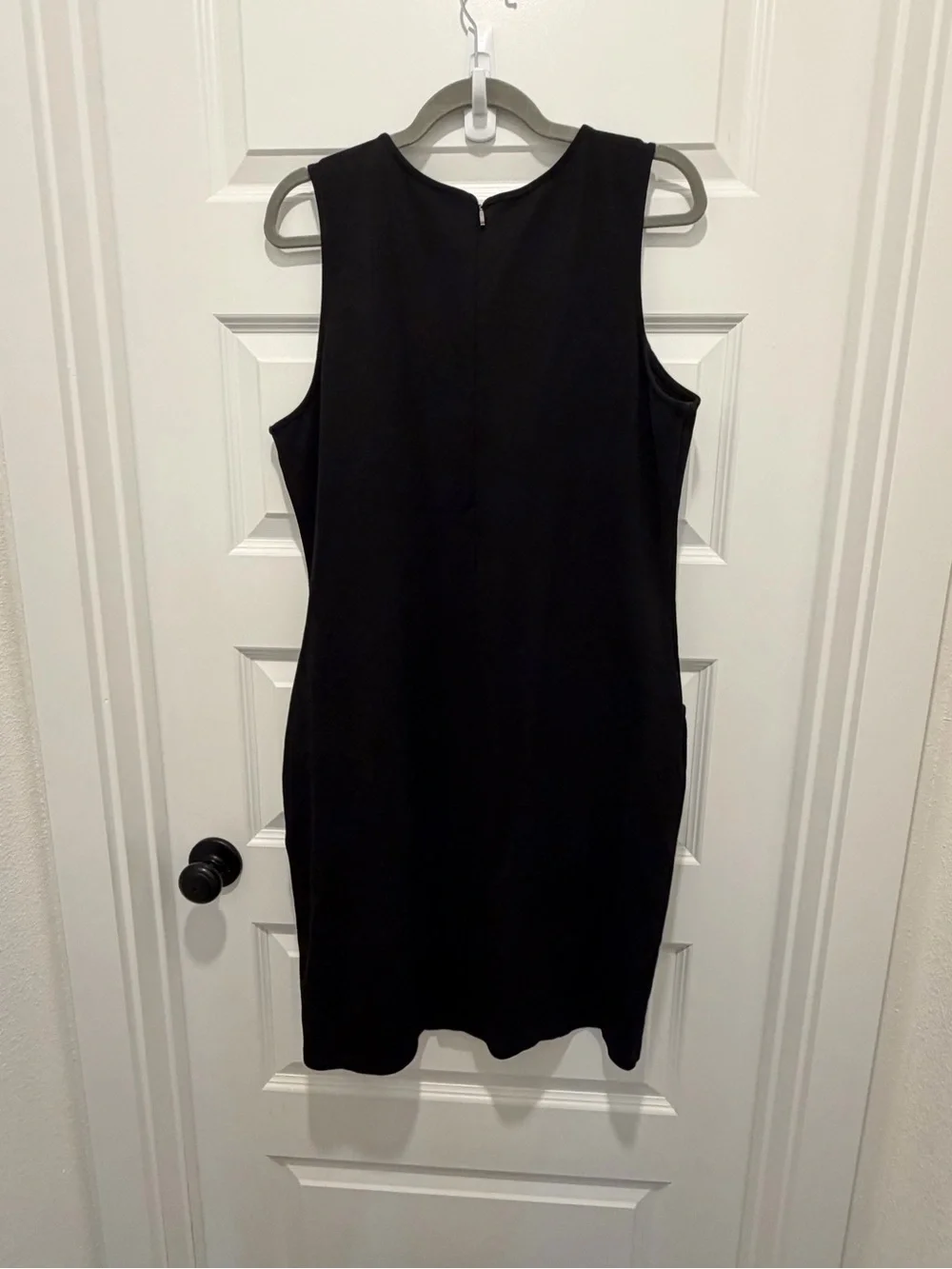 Classic wardrobe staple: Women's Black Sleeveless Sheath Dress - Picture 1 of 5